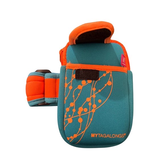Mytagalongs Running Armband Holder - Picture 2 of 4